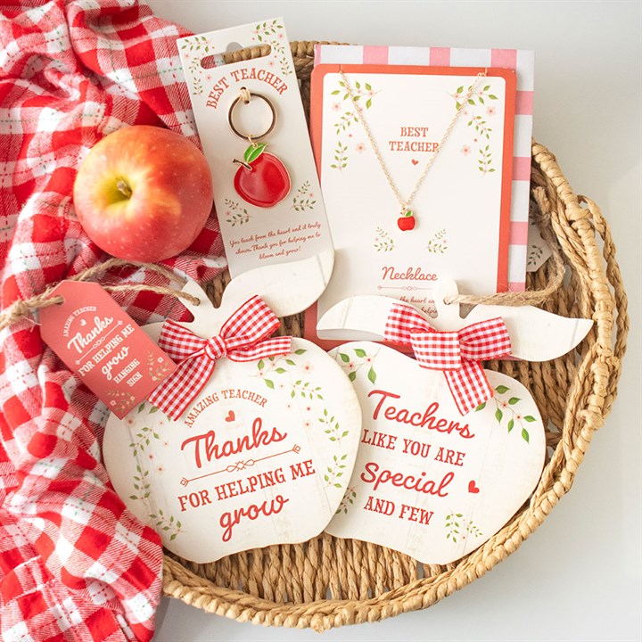 Best Teacher Apple Necklace on Greeting Card - The Calm Qi